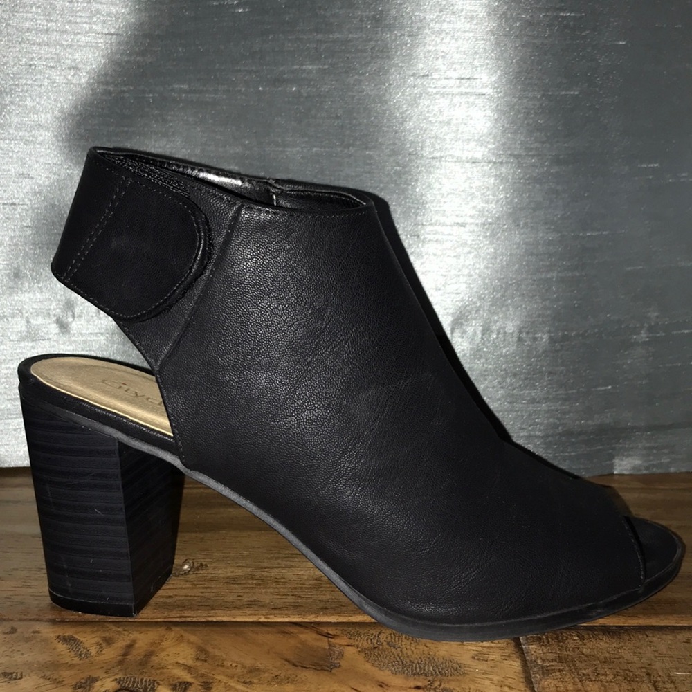 Black heels